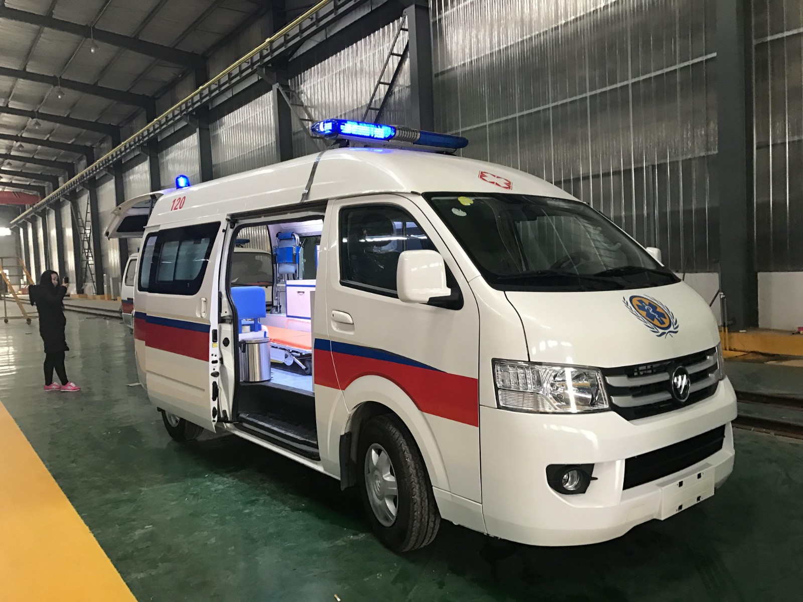 叶县救护车转院