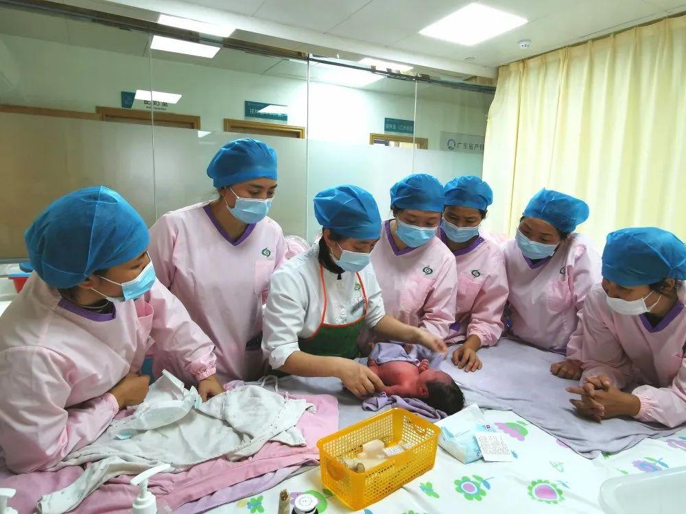 叶县妇婴监护型护送